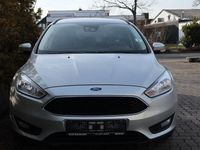 Gebraucht Ford Focus 120 PS (88 kW) 2018 Silber Limousine