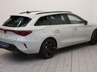 Neu Cupra Leon VZ 272 PS (200 kW) 2025 Taiga grau metallic Kombi