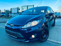 Gebraucht Ford Fiesta Ambiente 69 PS (50 kW) 2011 Blau Kleinwagen