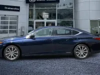 Gebraucht Lexus ES300H 218 PS (160 kW) 2021 Deep blue Limousine