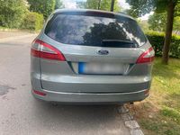 Gebraucht Ford Mondeo 175 PS (128 kW) 2009 Silber Kombi