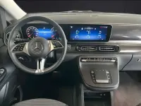 Gebraucht Mercedes V220 163 PS (119 kW) 2025 Kalaharigold met. Van / Kleinbus