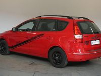 Second-hand Hyundai i30 Comfort 126 CP (92 kW) 2010 Roșu Break