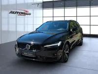 Gebraucht Volvo V60 Plus 197 PS (144 kW) 2024 Onyx black (metallic) Kombi