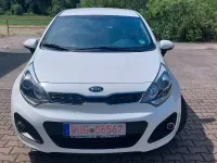 Gebraucht Kia Rio 90 PS (66 kW) 2012 Weiß Limousine