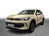 Gebraucht VW Tiguan 150 PS (110 kW) 2024 Oryxweiß perlmutteffekt SUV