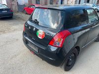 Gebraucht Suzuki Swift 92 PS (67 kW) 2011 Schwarz Kleinwagen