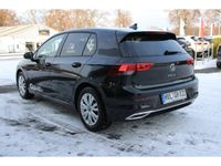 Gebraucht VW Golf VIII Active 150 PS (110 kW) 2022 Schwarz Limousine