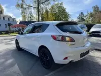 Gebraucht Mazda 3 Kenko 105 PS (77 kW) 2013 Crystal white pearl w/black Limousine