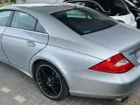 Gebraucht Mercedes CLS500 306 PS (225 kW) 2007 Silber Limousine