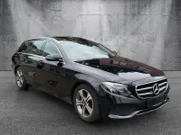 Gebraucht Mercedes E220 194 PS (142 kW) 2020 Obsidianschwarz  metalliclack Limousine