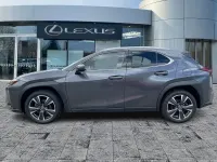 Gebraucht Lexus UX 250h 184 PS (135 kW) 2023 Sonic grey SUV