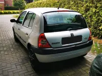 Gebraucht Renault Clio II 75 PS (55 kW) 2001 Silber Kleinwagen