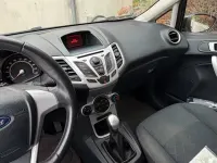 Gebraucht Ford Fiesta 95 PS (69 kW) 2012 Blau Kleinwagen