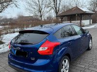 Gebraucht Ford Focus 125 PS (91 kW) 2013 Blau Limousine