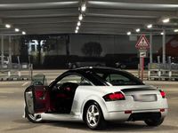 Second-hand Audi TT Design 180 CP (132 kW) 2000 Gri Coupe