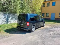 Second-hand VW Caddy Maxi 140 CP (102 kW) 2011 Negru Monovolum