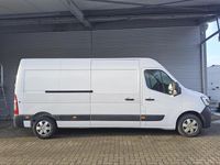 Second-hand Renault Master 150 CP (110 kW) 2023 Alb Monovolum