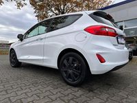 Gebraucht Ford Fiesta Trend 71 PS (52 kW) 2018 Weiß Kleinwagen