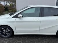 Gebraucht Mercedes B180 109 PS (80 kW) 2018 Weiß Van / Kleinbus