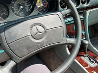 Gebraucht Mercedes 560 234 PS (172 kW) 1987 Weiß Cabrio
