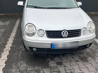 Gebraucht VW Polo 64 PS (47 kW) 2002 Silber Kleinwagen