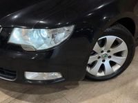 Gebraucht Skoda Superb 105 PS (77 kW) 2011 Schwarz Limousine