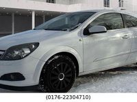 Gebraucht Opel Astra GTC Edition 90 PS (66 kW) 2009 Weiß Coupé