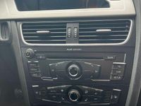 Second-hand Audi A4 Attraction 120 CP (88 kW) 2011 Negru Break