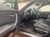 Gebraucht BMW 120 Sport Line 177 PS (130 kW) 2010 Schwarz Kleinwagen