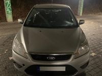 Gebraucht Ford Focus 100 PS (73 kW) 2008 Grau Limousine