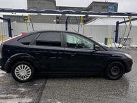 Gebraucht Ford Focus 101 PS (74 kW) 2012 Schwarz Kleinwagen