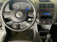 Gebraucht VW Polo 64 PS (47 kW) 2003 Silber Limousine