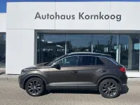 Gebraucht VW T-Roc Style 150 PS (110 kW) 2019 Black oak brown metallic (metallic) SUV