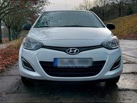 Gebraucht Hyundai i20 2014 Weiß Kleinwagen