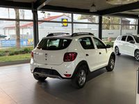 Gebraucht Dacia Sandero Stepway 90 PS (66 kW) 2020 Weiß Limousine