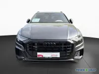 Gebraucht Audi Q8 Ambiente 381 PS (280 kW) 2023 Grau SUV