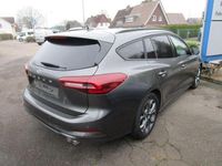 Neu Ford Focus ST-Line X 155 PS (114 kW) 2025 Grau Limousine