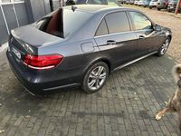 Gebraucht Mercedes E300 Avantgarde 231 PS (169 kW) 2014 Grau Limousine