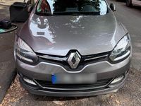 Gebraucht Renault Mégane III 116 PS (85 kW) 2014 Silber Kleinwagen