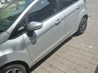 Gebraucht Ford Fiesta 71 PS (52 kW) 2012 Silber Kleinwagen