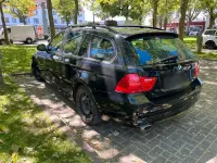 Gebraucht BMW 320 170 PS (125 kW) 2010 Schwarz Kombi