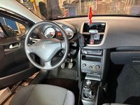 Gebraucht Peugeot 207 CC Access 95 PS (69 kW) 2009 Schwarz Cabrio