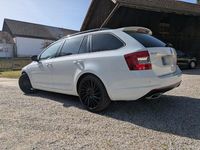 Gebraucht Skoda Octavia vRS 220 PS (161 kW) 2016 Weiß Kleinwagen
