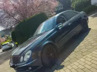 Gebraucht Mercedes E270 177 PS (130 kW) 2003 Andere farben Limousine