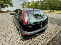 Używany Opel Corsa 75 KM (55 kW) 2003 Czarny Hatchback
