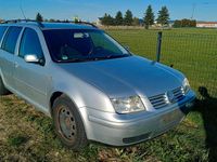 Usado VW Bora 101 HP (74 kW) 2000 Prateado Carrinha