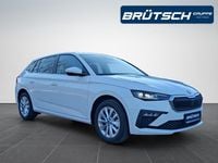 Neu Skoda Scala Selection 150 PS (110 kW) 2025 Candyweiss Kleinwagen