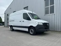Gebraucht Mercedes Sprinter 170 PS (125 kW) 2025 Arktikweiß Van