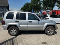 Gebraucht Jeep Cherokee Limited 163 PS (119 kW) 2005 Silber SUV